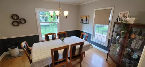 410 E Fellows St, Dixon, IL 61021 photo 8