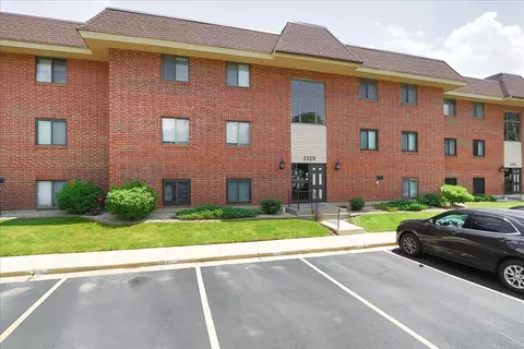 2325 S Main St #1A, Lombard, IL 60148