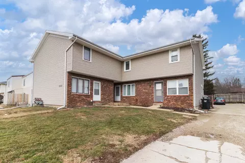 Exterior - 1502 Hancock Dr #B, Normal, IL 61761 photo 7 of 7