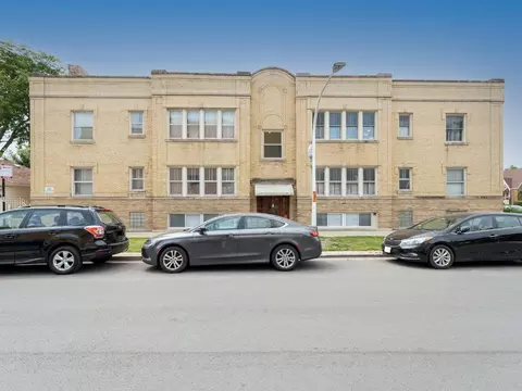 5925 W Barry Ave, Chicago, IL 60634