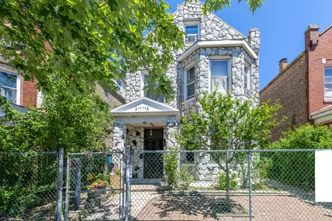 4054 W 31st St, Chicago, IL 60623