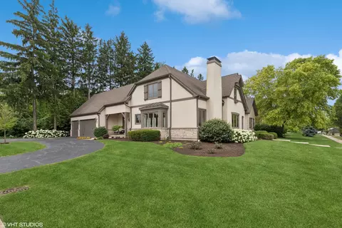 650 W End Rd, Roselle, IL 60172 photo 3