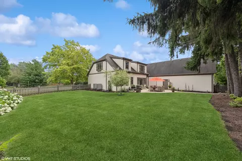 650 W End Rd, Roselle, IL 60172 photo 41
