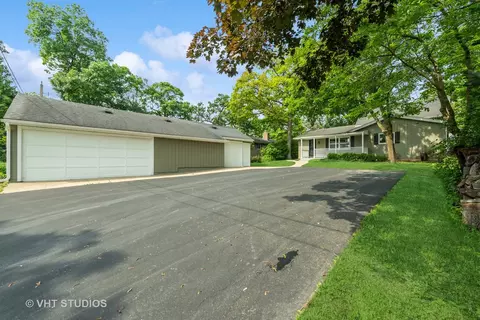 1734 Kings Oak Rd, Kansasville, WI 53139