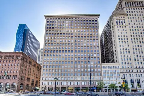 330 S Michigan Ave #1605, Chicago, IL 60604