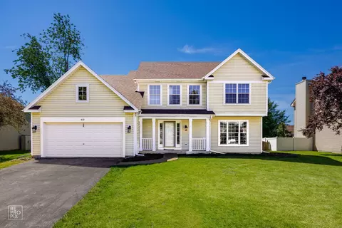 612 Northgate Dr, Oswego, IL 60543