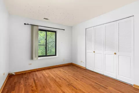 Bedroom - 7510 Farmingdale Dr #106, Darien, IL 60561 photo 1 of 3