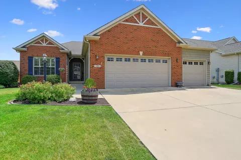 201 Blazing Star Dr, Savoy, IL 61874