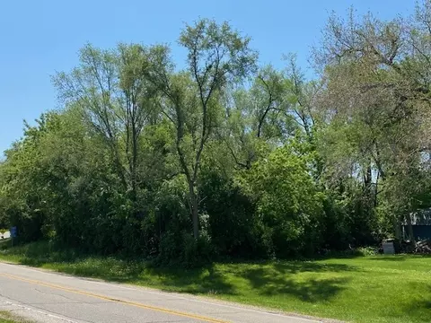 7 Cass Street, Spring Grove, IL 60081