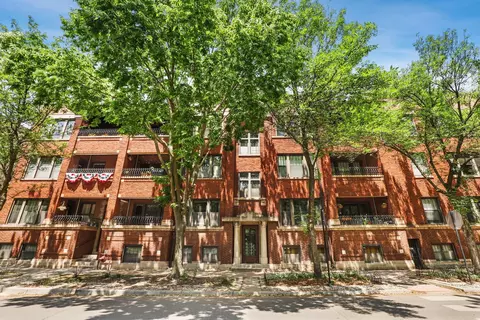 1844 W Berteau Ave #3, Chicago, IL 60613
