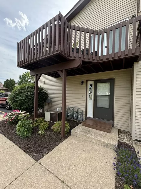 1811 Kerrybrook Ct #1811, Sycamore, IL 60178