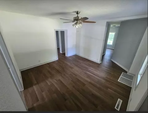Living - 767 N Dearborn Ave, Kankakee, IL 60901 photo 3 of 3