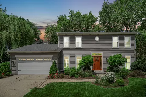 5592 Ranier Dr, Lisle, IL 60532