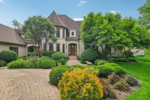 38 W055 Deerpath Rd, Batavia, IL 60510