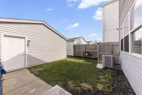 2024 Grayhawk Dr, Aurora, IL 60503 photo 16