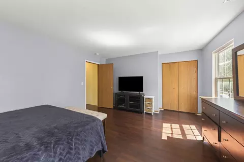 2024 Grayhawk Dr, Aurora, IL 60503 photo 8