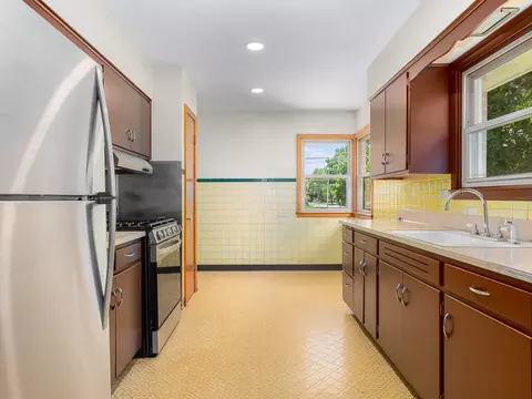 Kitchen - 621 Preston Ave, Elgin, IL 60120 photo 3 of 3