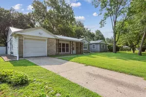 912 N Linview Ave, Urbana, IL 61801
