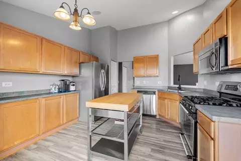Kitchen - 24952 W Gates Ln, Plainfield, IL 60585 photo 2 of 3