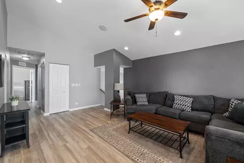 Entry Way - 24952 W Gates Ln, Plainfield, IL 60585 photo 2 of 2