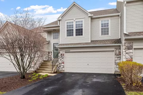 24952 W Gates Ln, Plainfield, IL 60585