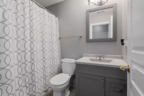 Bath - 24952 W Gates Ln, Plainfield, IL 60585 photo 3 of 3