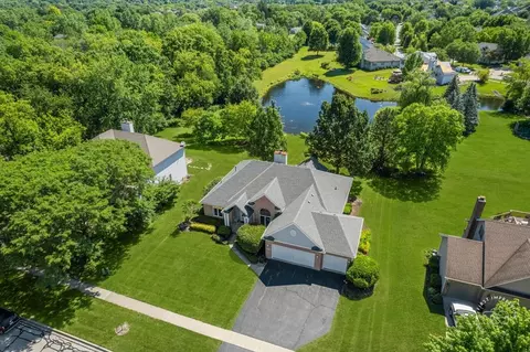 1654 Derby Dr, Batavia, IL 60510