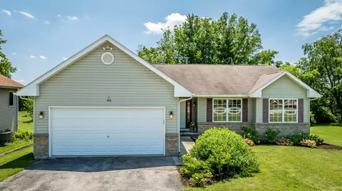 403 Candlewick Blvd, Poplar Grove, IL 61065