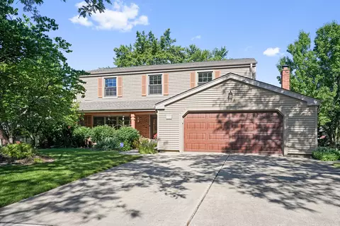 1142 Crest Ct, Schaumburg, IL 60193