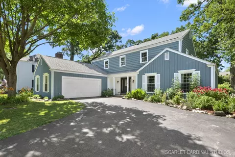 9 Southgate Crse, Saint Charles, IL 60174