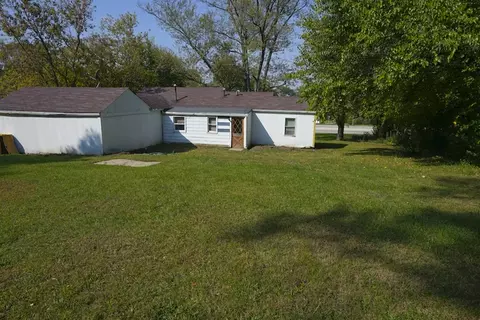 7201 Forest Hills Rd, Loves Park, IL 61111
