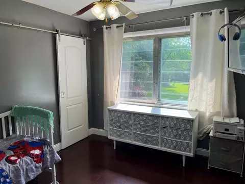 Bedroom - 420 Waverly Dr, Elgin, IL 60120 photo 4 of 4