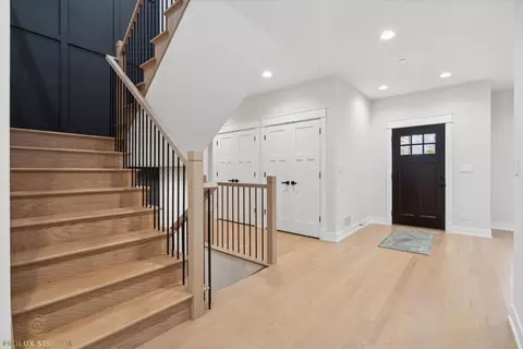 402 S Maple St S, Mount Prospect, IL 60056 photo 7