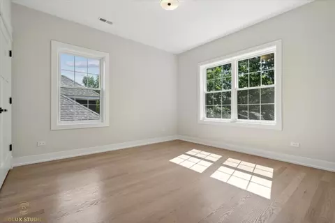 402 S Maple St S, Mount Prospect, IL 60056 photo 17