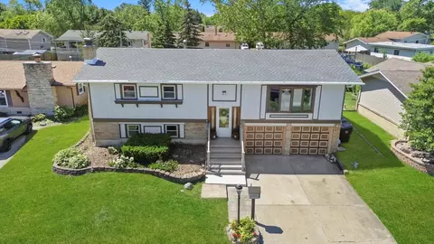 6019 Oakland Ave, Oak Forest, IL 60452