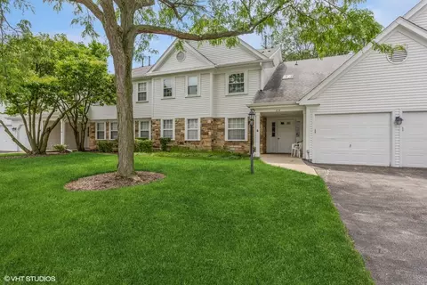 24 Ashburn Ct #Z1, Schaumburg, IL 60193