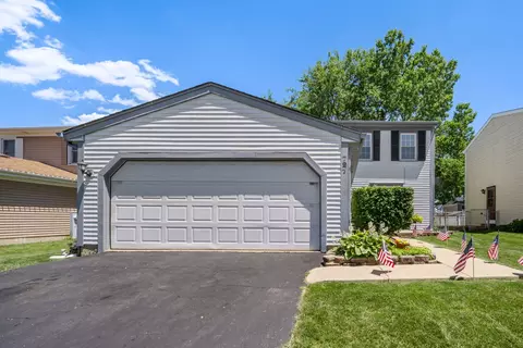 727 Sand Creek Dr, Carol Stream, IL 60188