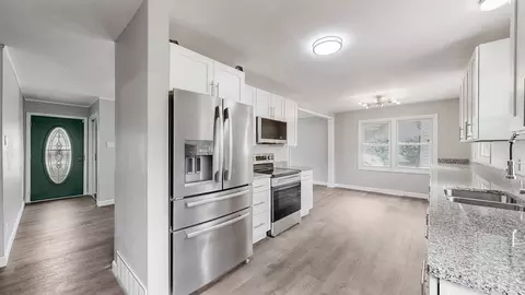 1502 Eunice Ave, Joliet, IL 60433 photo 5