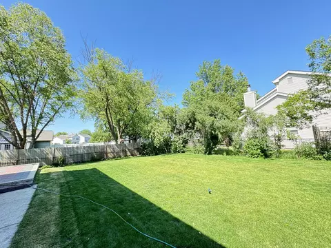 1098 Pear Tree Ln, Wheeling, IL 60090 photo 31