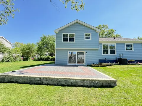 1098 Pear Tree Ln, Wheeling, IL 60090 photo 29