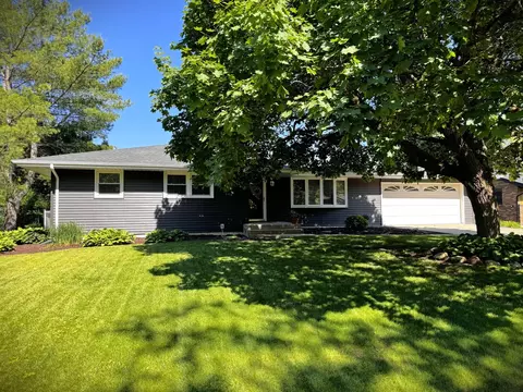 512 S Goodling St, Winnebago, IL 61088
