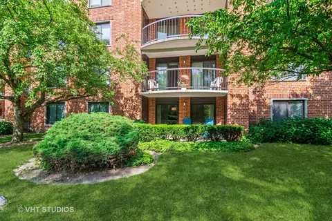 1605 E Central Rd #120C, Arlington Heights, IL 60005