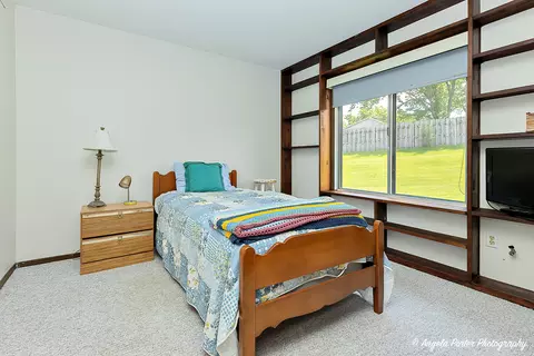 Bedroom - 600 Devonshire Ct #A, Mchenry, IL 60050 photo 4 of 4