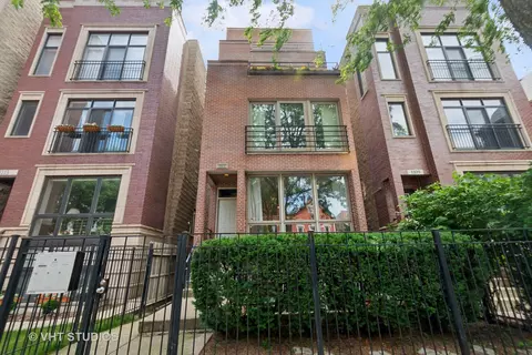 1111 N Hermitage Ave #2, Chicago, IL 60622