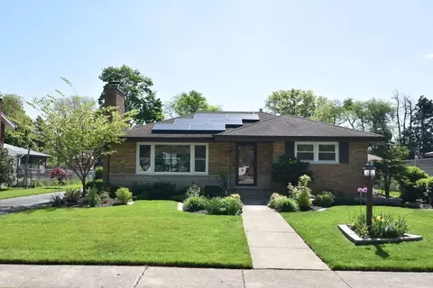 3 N N371 N Howard Ave, Elmhurst, IL 60126