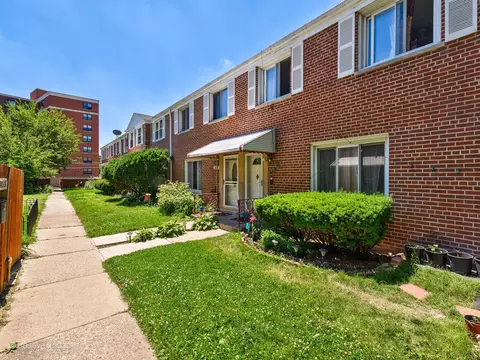 1833 W Norwood St #B, Chicago, IL 60660