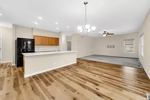 1015 Jefferson Ave, Mchenry, IL 60050 photo 8