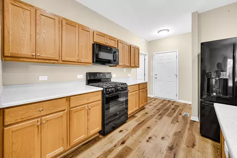 1015 Jefferson Ave, Mchenry, IL 60050 photo 7