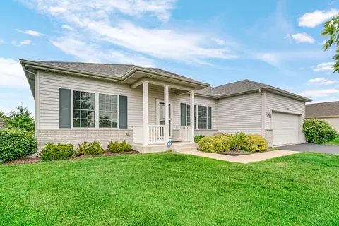 1015 Jefferson Ave, Mchenry, IL 60050 photo 2