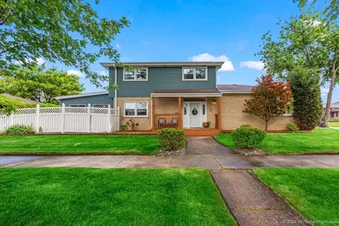 10344 S Kenneth Ave, Oak Lawn, IL 60453